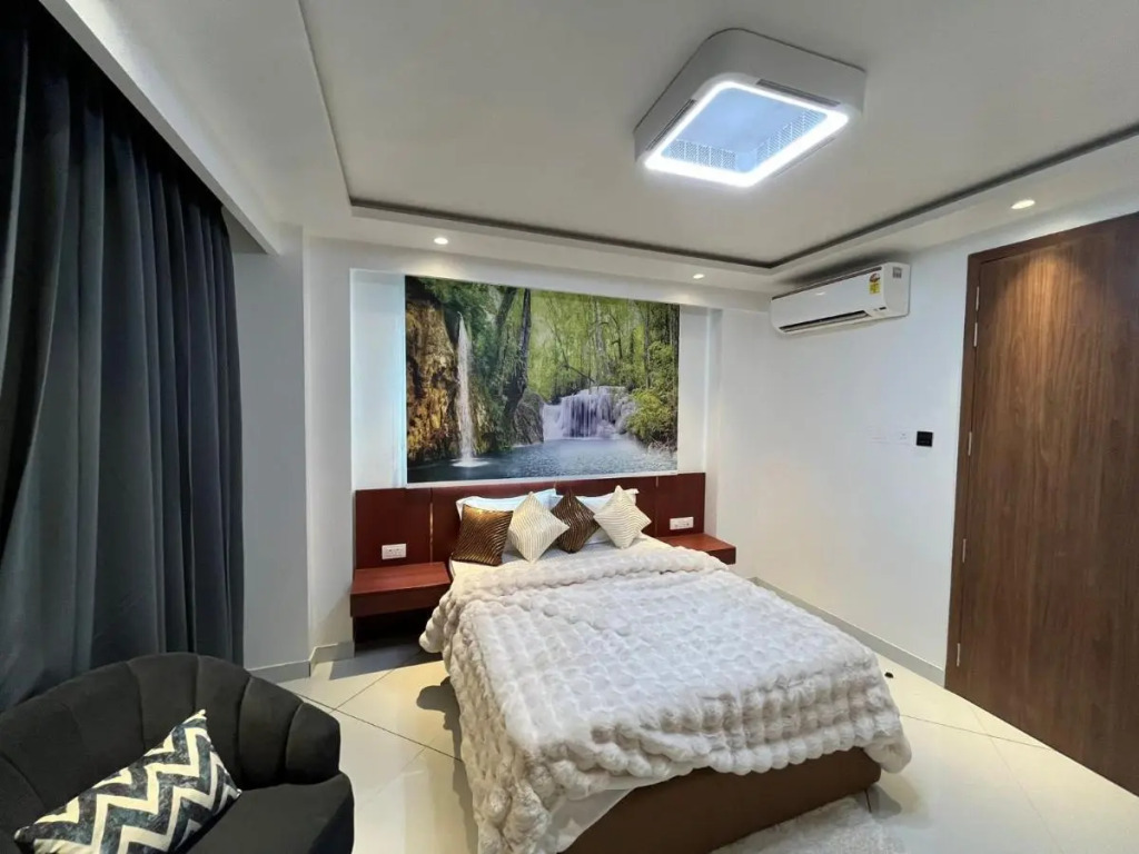 J60 Suites, Ashok Vihar - Near Netaji Subhash Place