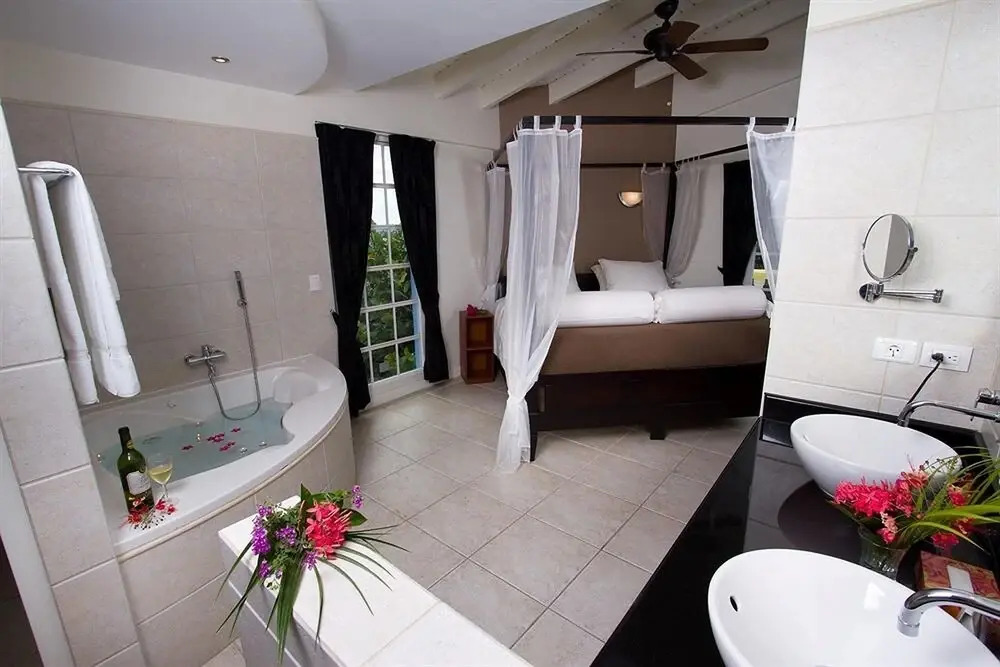 Howe Boutique Suites