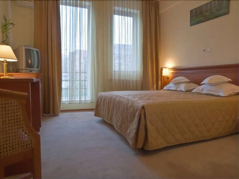 Hotel Seven