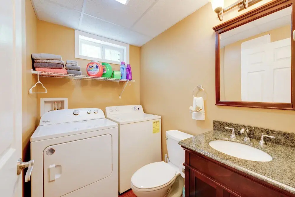 Game Room + Lake Access: Albrightsville Escape