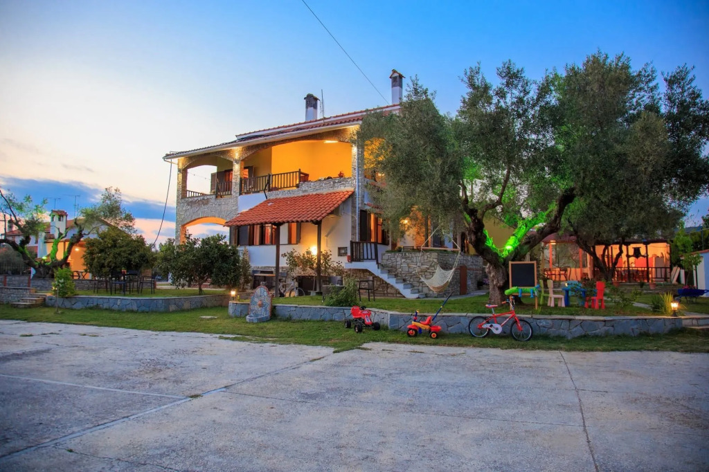 George's House
