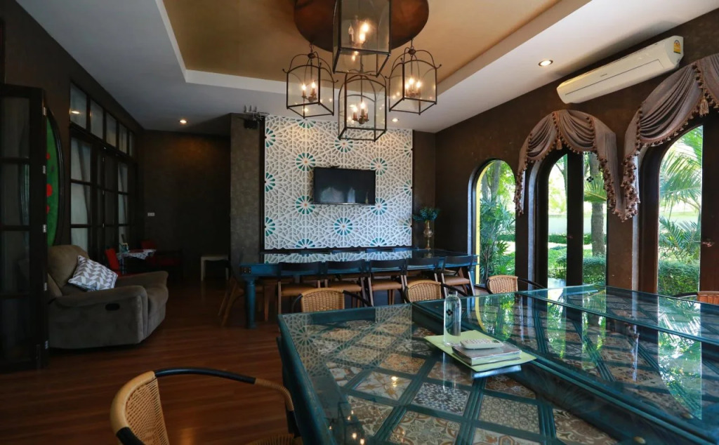The Grand Morocc Hotel