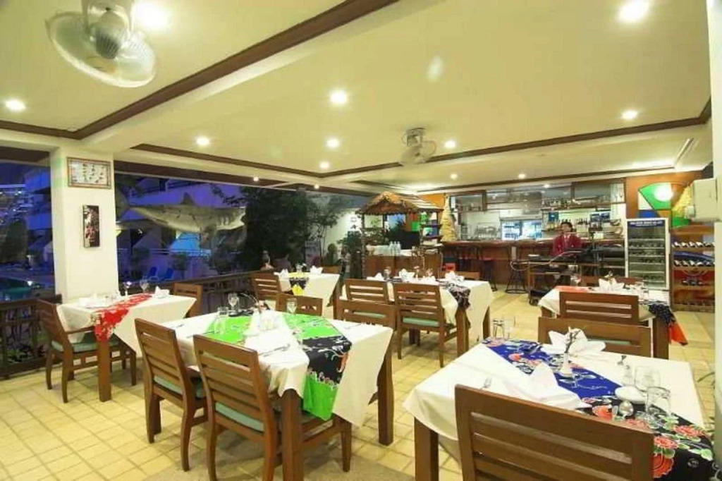 Karon Whale Resort
