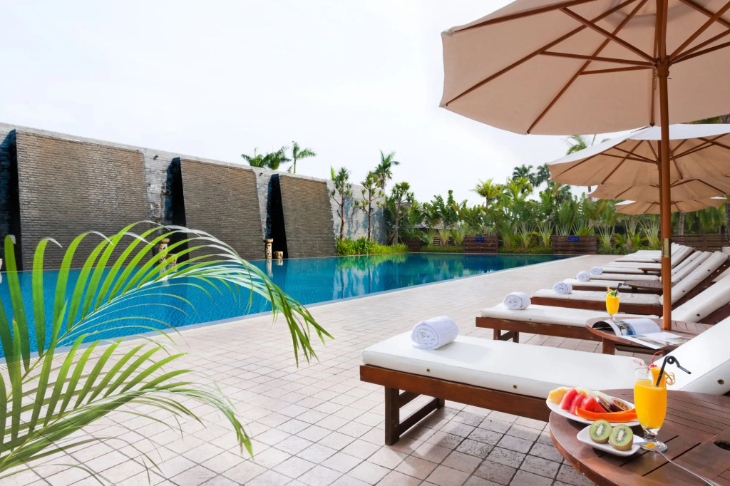 Queena Plaza Hotel