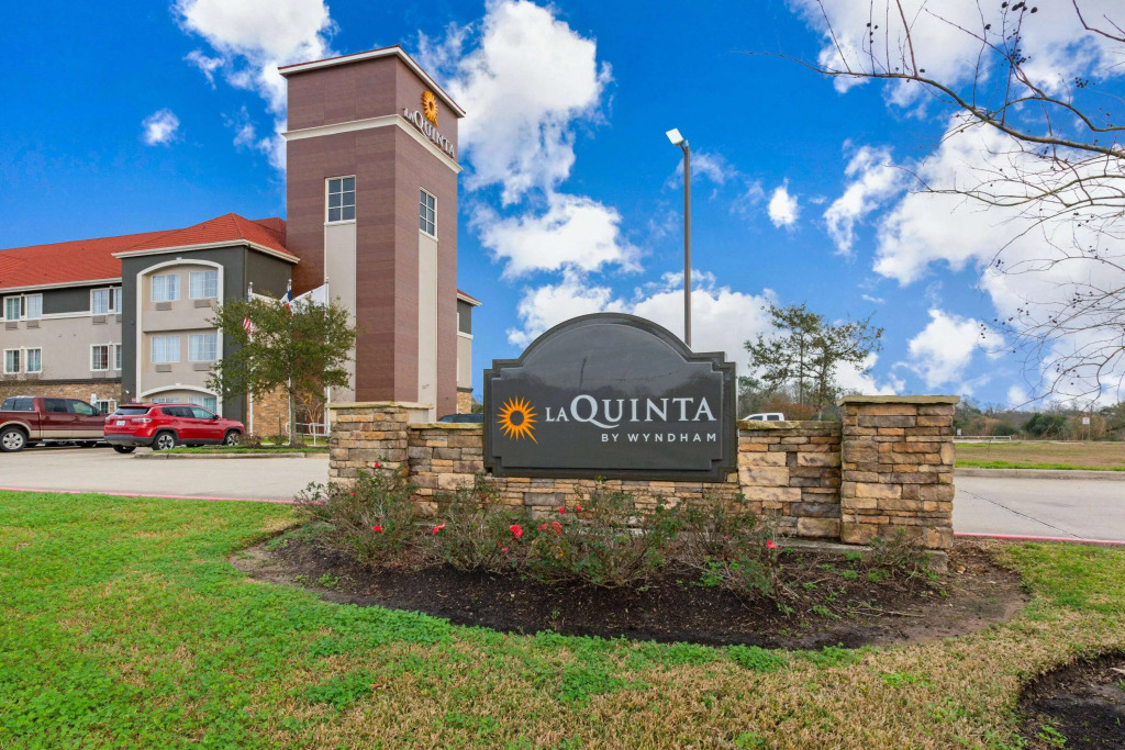 La Quinta by Wyndham Bridge City-Orange