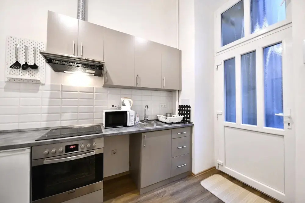 Cosy flat in Király str, King