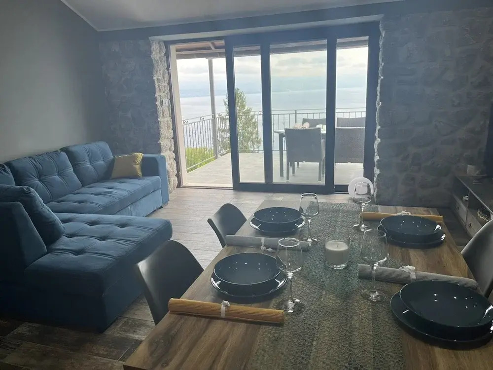 Splendid Holiday Home With Panoramic Sea Views Moscenicka Draga