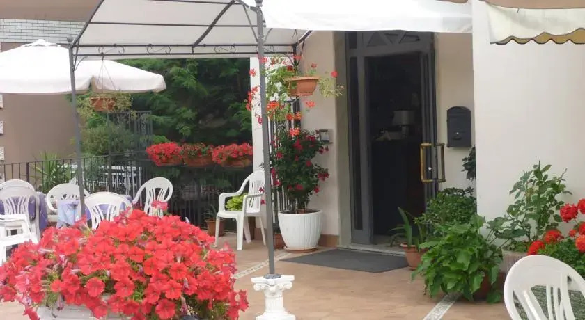 Hotel Paradiso