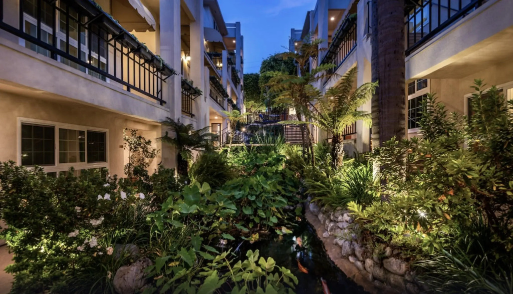 Beverly Hills Plaza Hotel & Spa