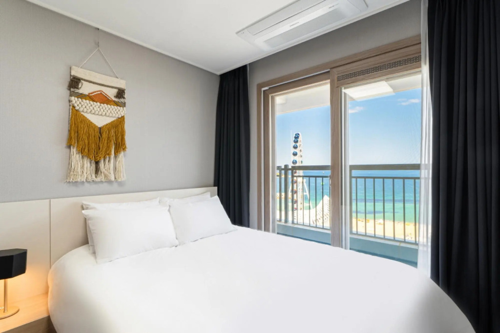 Ocean Suite 1 Bedroom Apartment