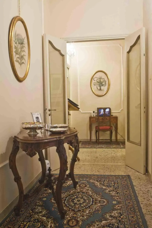 Relais San Lorenzo Historic Centre Rooms & Suites