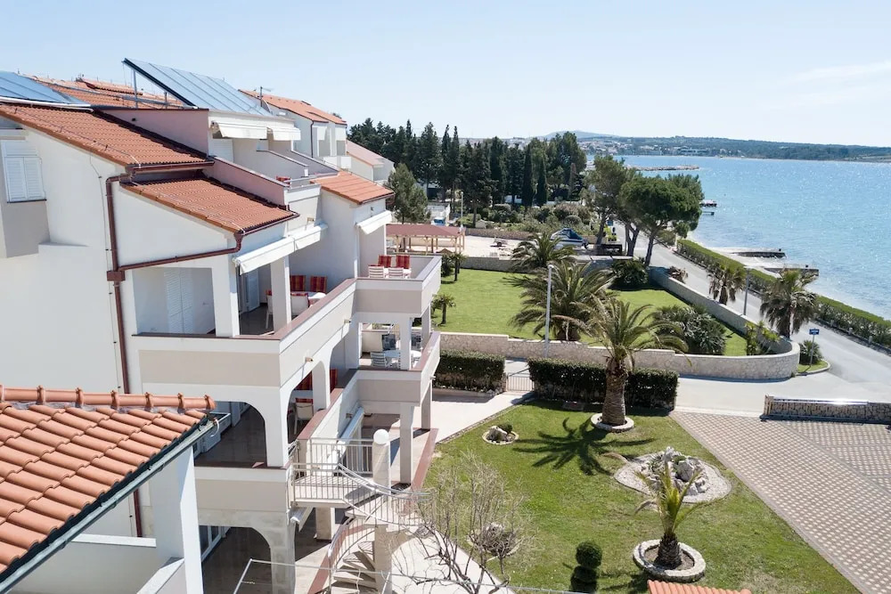 Pool Apartments Tolo