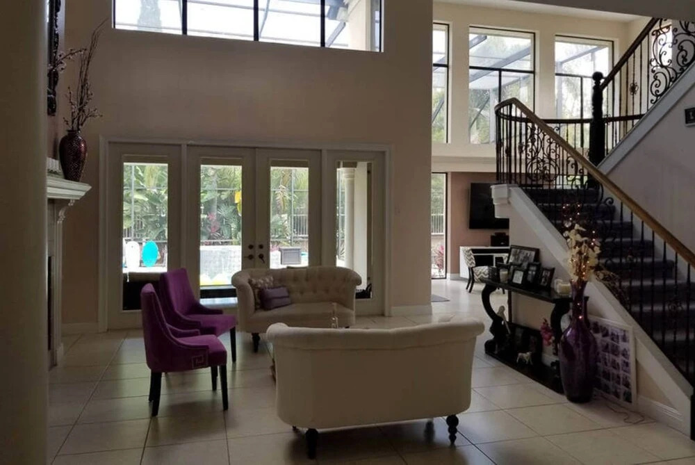Spacious Mansion Escape