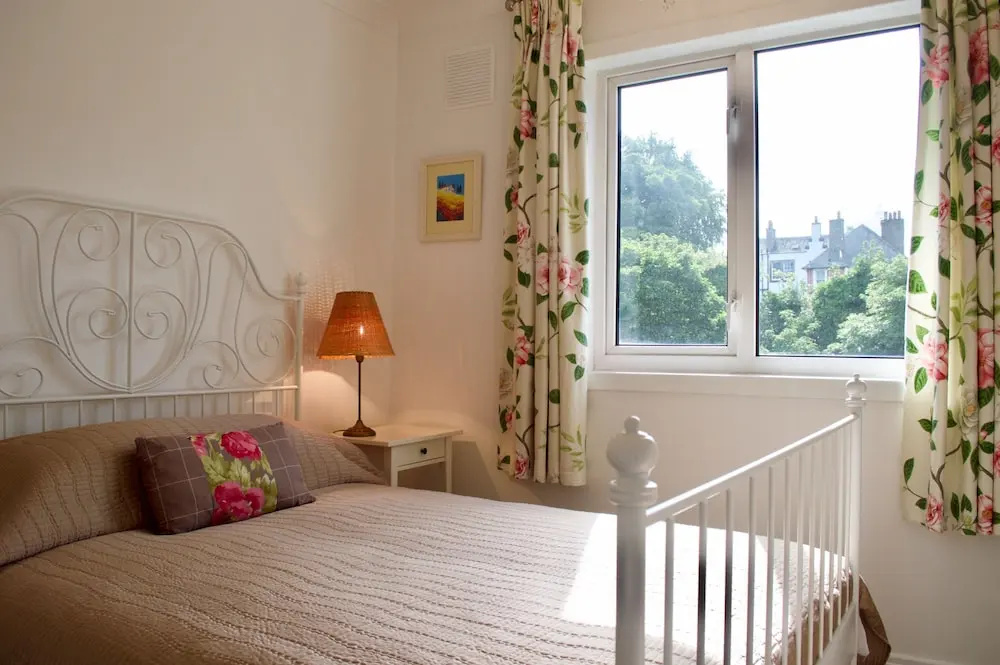 1 Bedroom Flat Near City Centre
