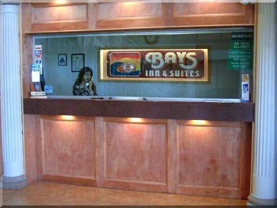 Bays Inn and Suites