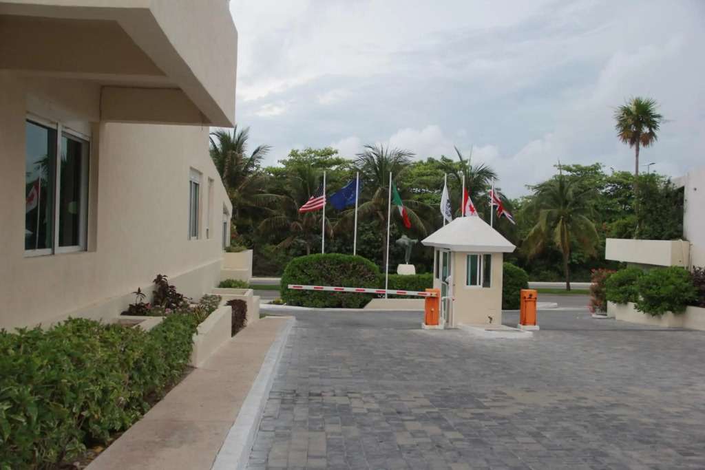 Brisas 10 Condos And Rooms