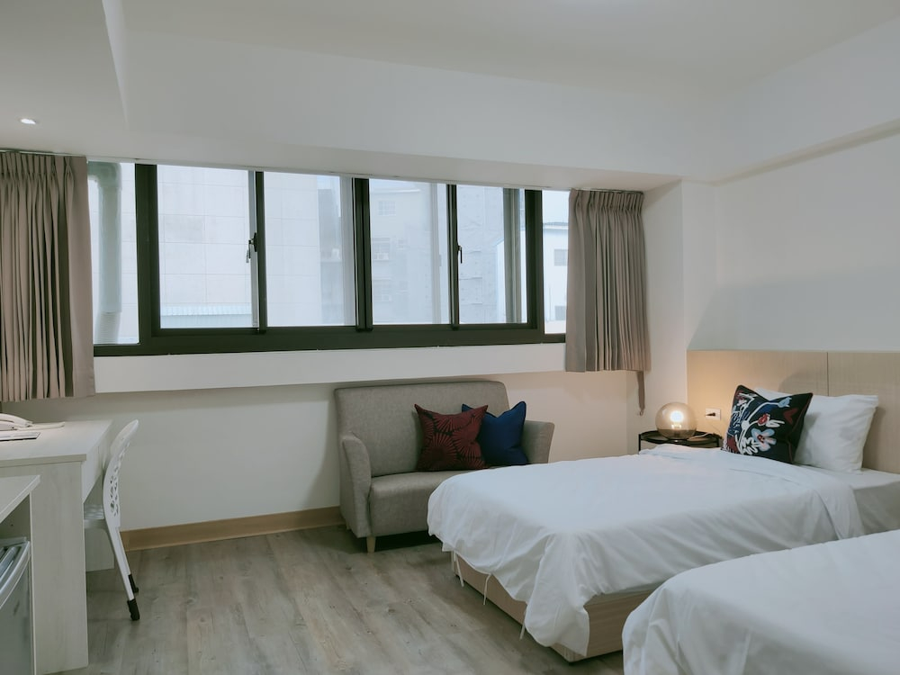 Hotel Huru House