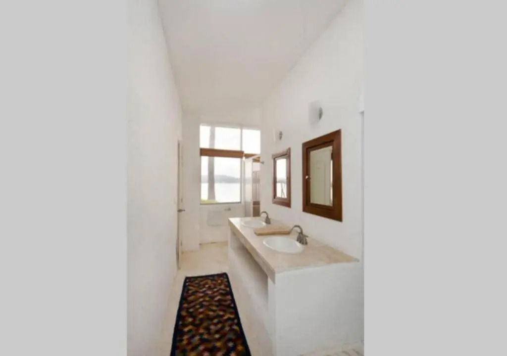 7BR Impresionante Casa De LAGO Con Alberca