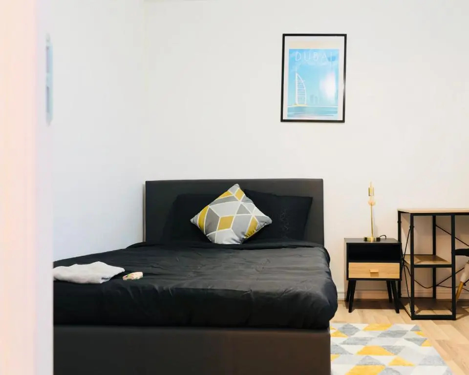 Bella Luna III - Elégant appartement centre ville - Parking gratuit - Wifi ultra rapide-Appareil Massage-Netflix-Jeu société