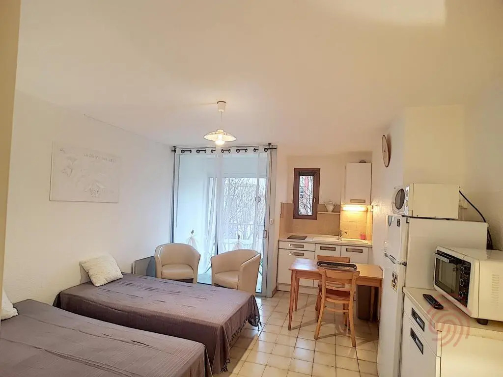 Appartement Lamalou-les-Bains, 1 pièce, 2 personnes - FR-1-451-145