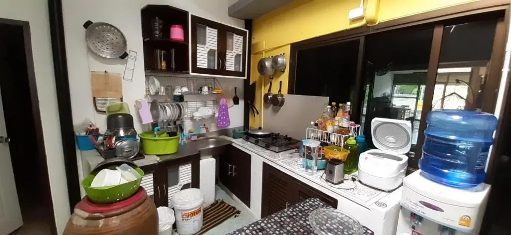 Tuk Tuk Trat Hostel
