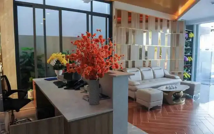 LAHONA HOTEL