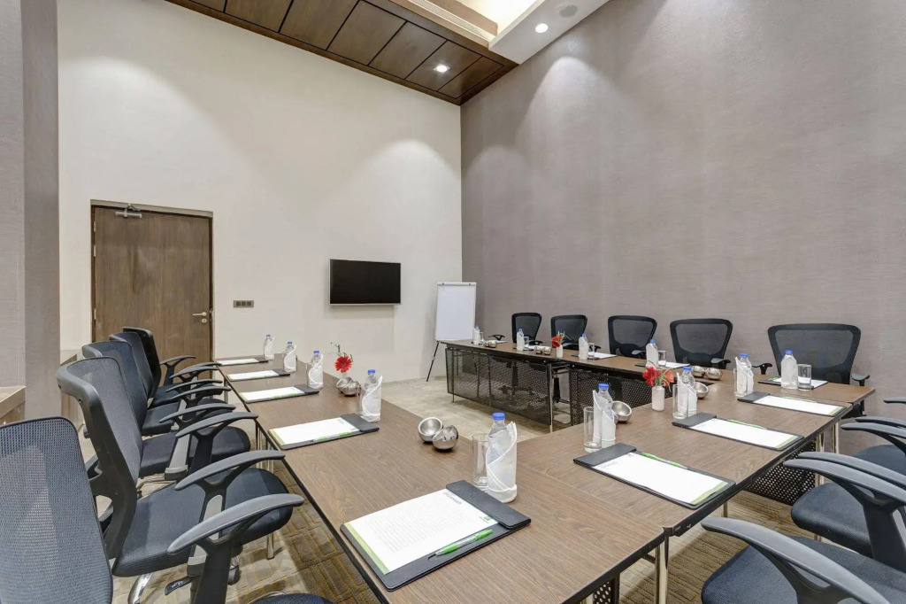 Holiday Inn Kolkata Airport by IHG