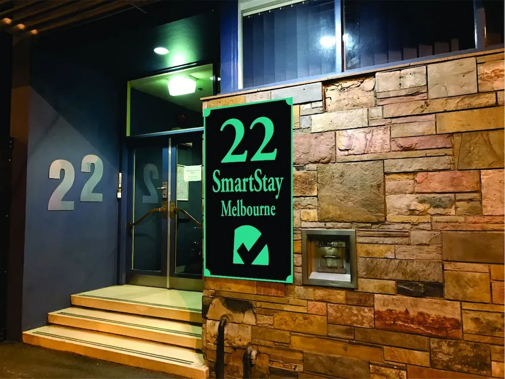 22 Travellers Accommodation