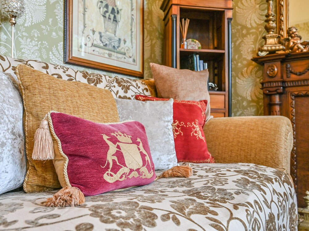 Muntham Deluxe Apartment 3
