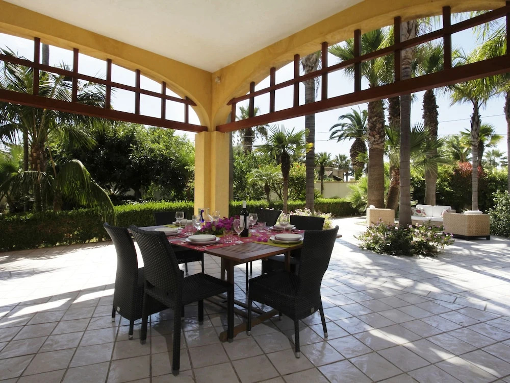 Spacious Villa With Garden in Marsala Sicily