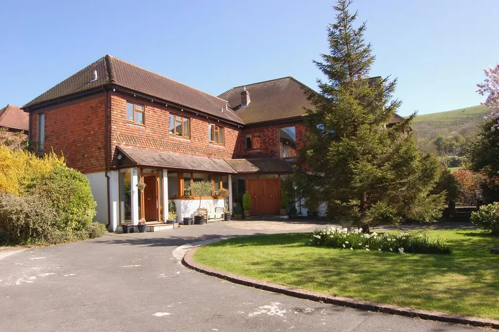 Tovey Lodge