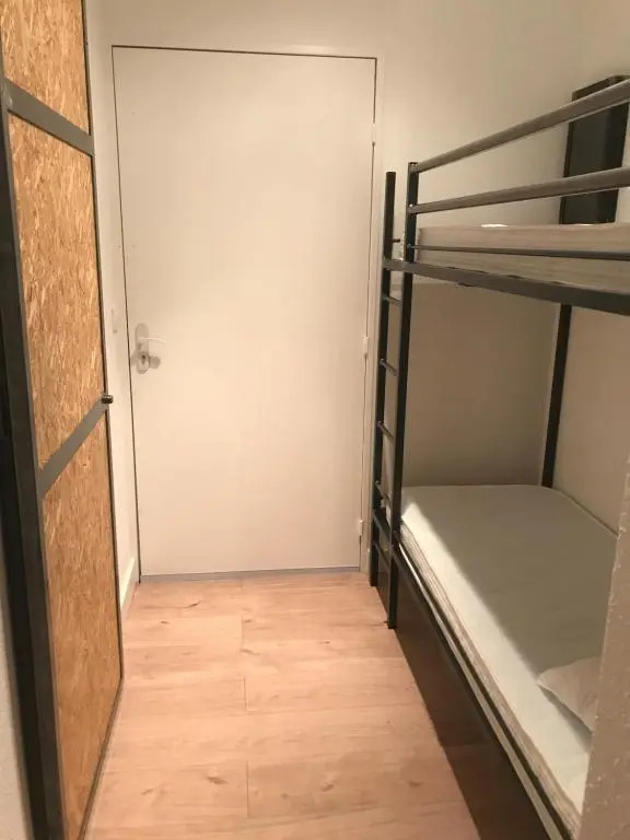 Studio 2 adultes 2 enfants Sanary sur Mer à 800m de la mer