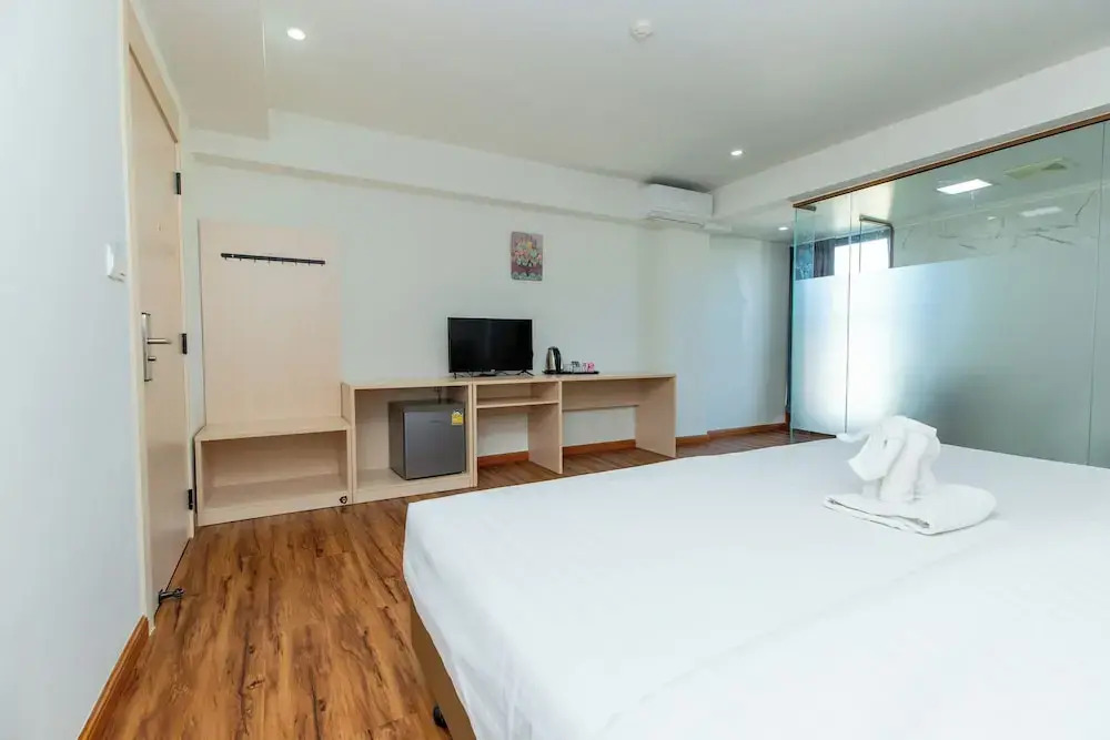 Lucky Elephant Hotel