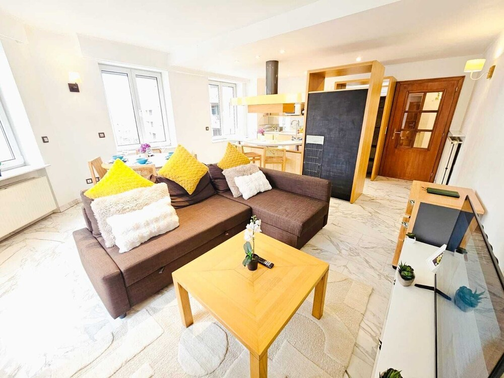 Smart Retreat next to Luxembourg Station