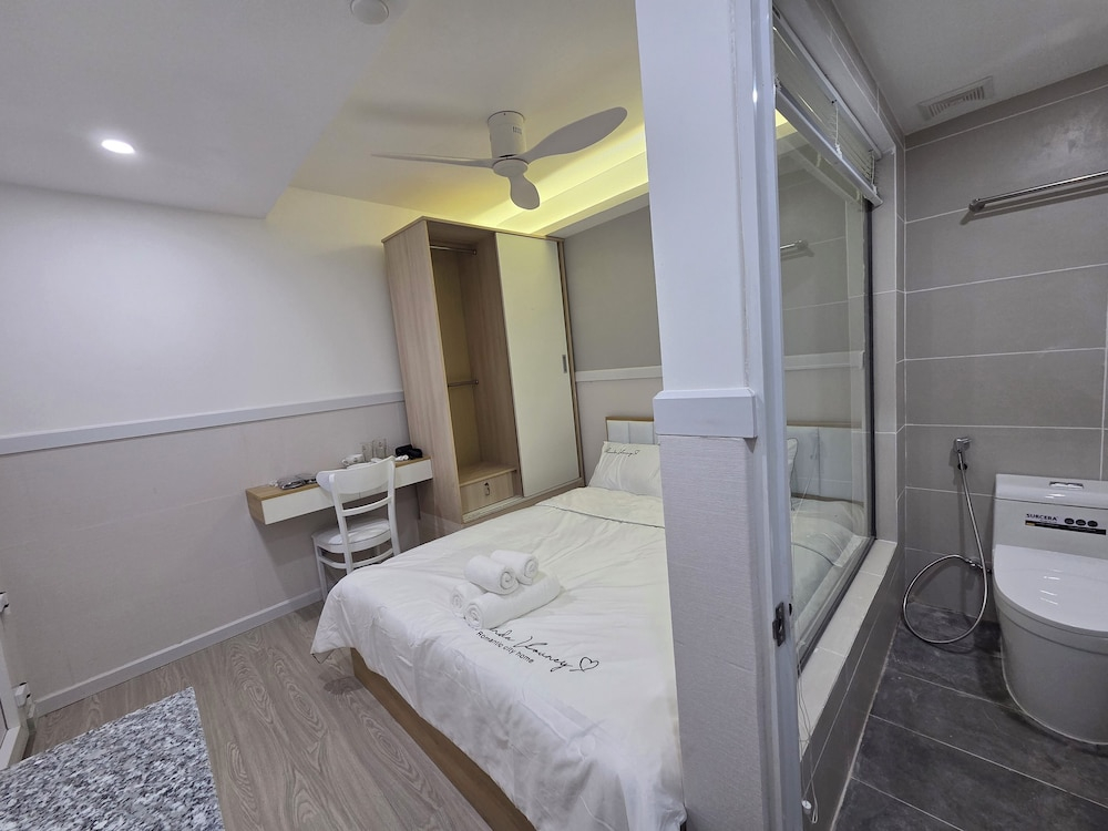 1001 Stars Hotel
