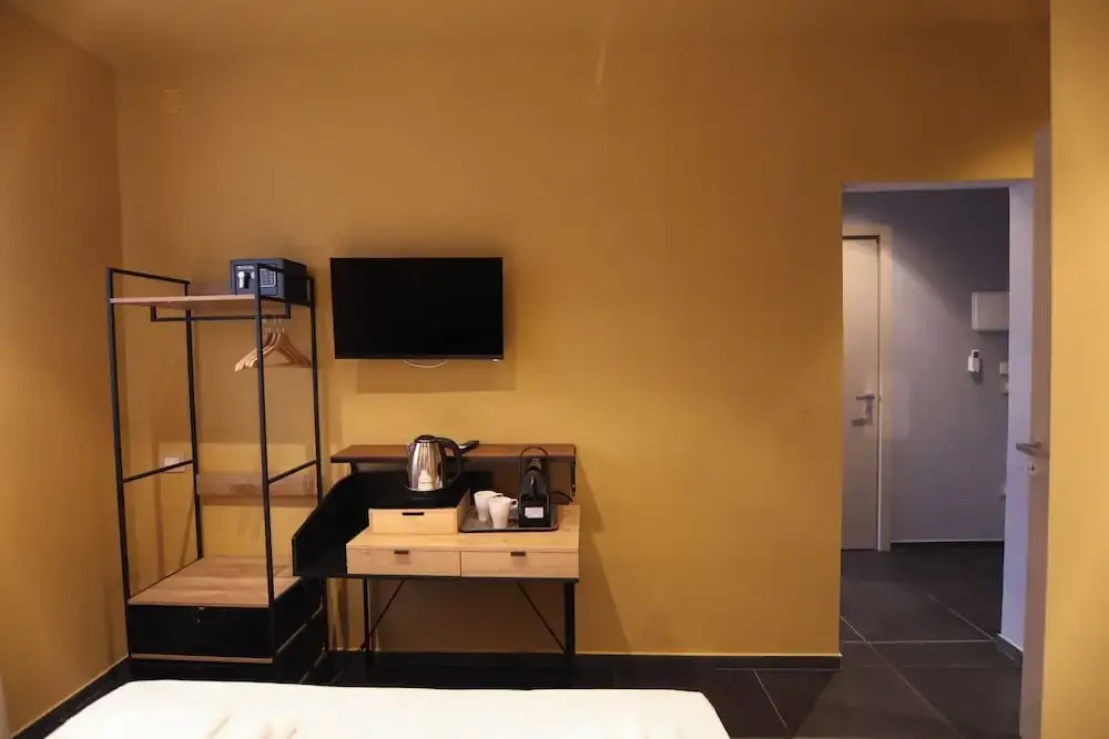 Noah Gate Hotel & Suites
