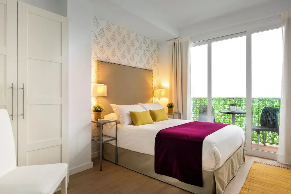2 Bd Apartment in the Center of Seville Ba os III