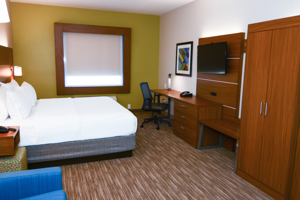 Holiday Inn Express Hotel & Suites New Boston by IHG
