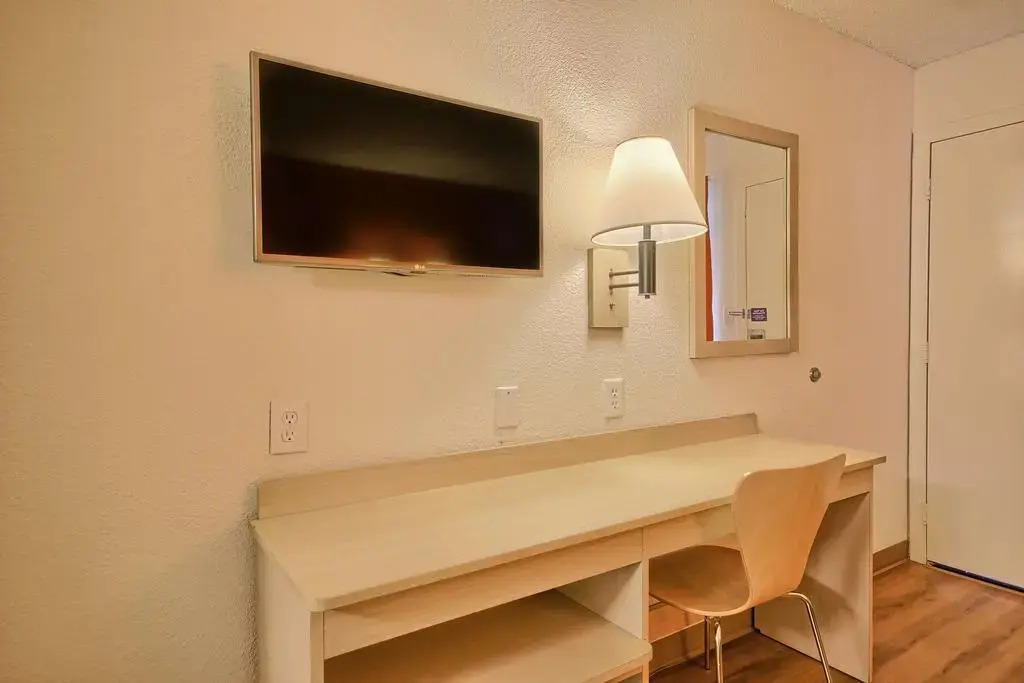 Motel 6 Fresno - SR 99