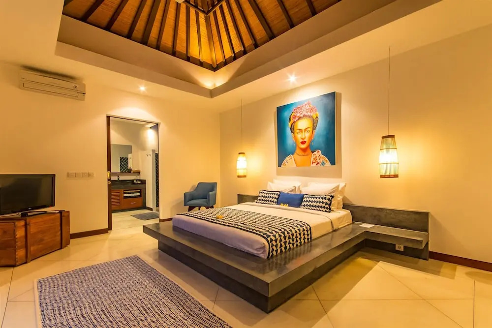 Villa Bugis Kayu Aya Seminyak