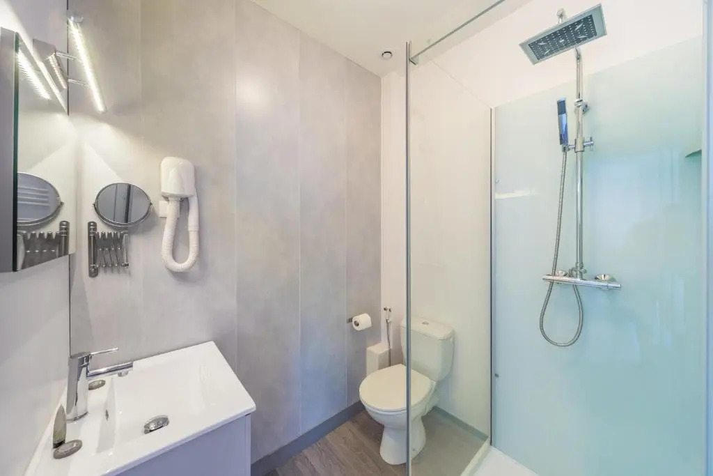 LOasis Hotel