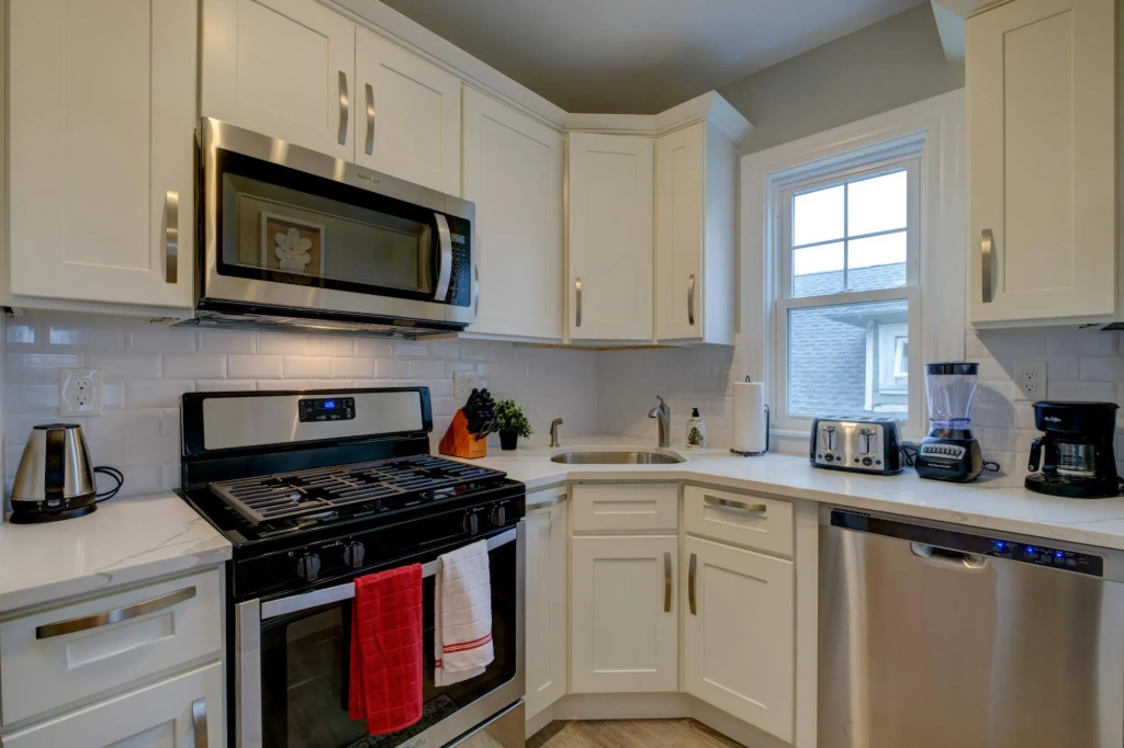 Spacious 2bd/1ba | Free Parking | 3D TOUR
