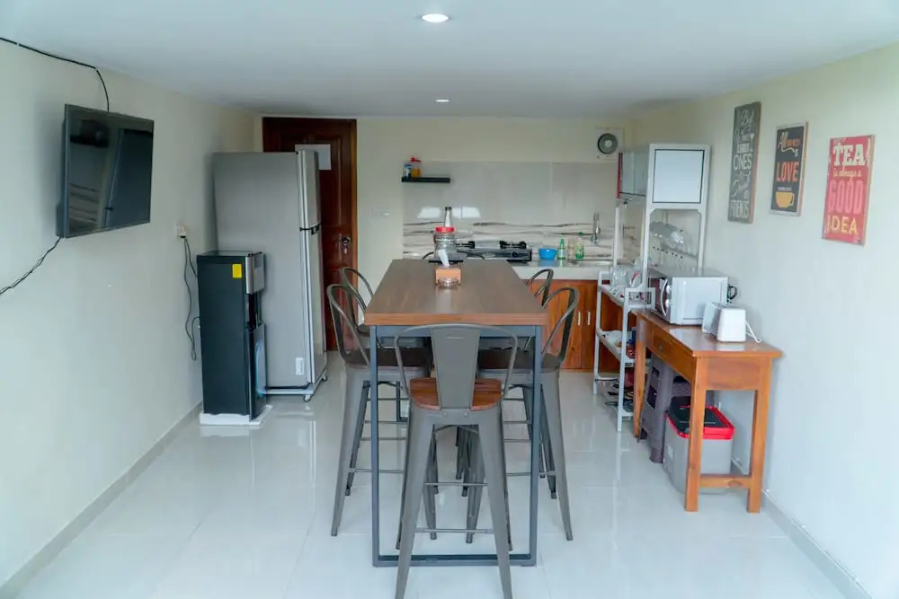 DeRose Guest House
