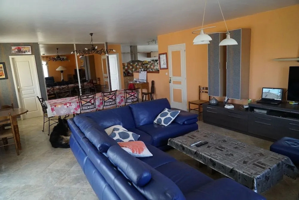 Chambre 2 Beziers Villeneuve
