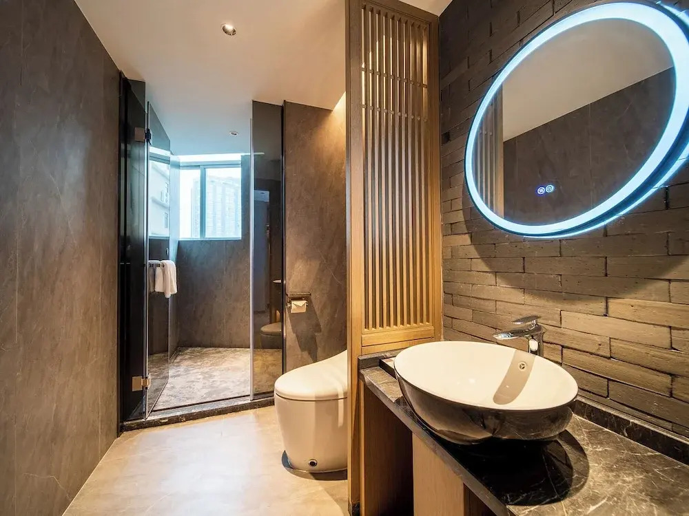 Trendy Romantic Hotel Guangzhou Panyu Qiaonan Aoyuan Plaza Branch