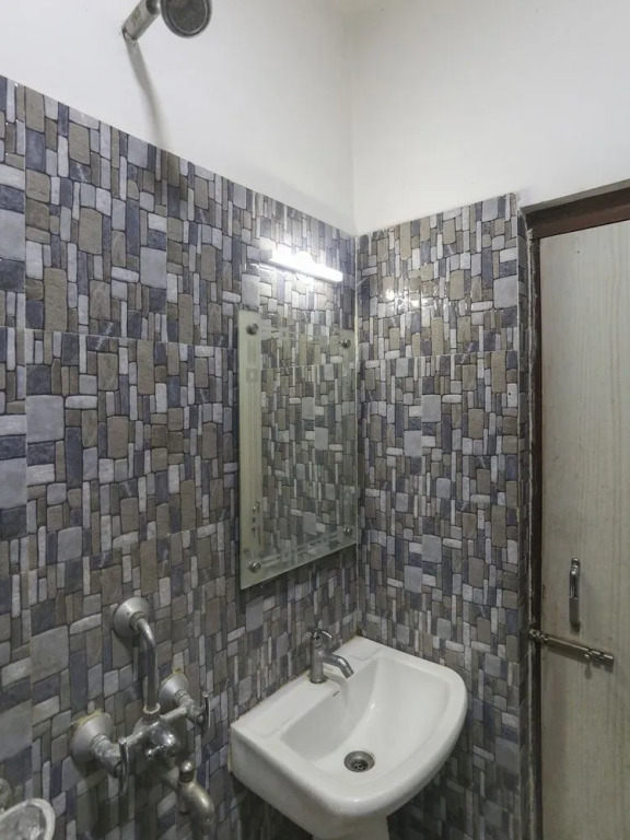 OYO 60609 Hotel Tanushree
