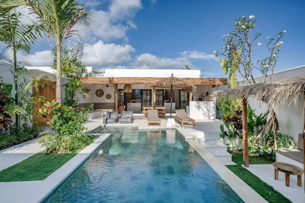 Villa Ruta II - Luxury 2BR Tropical Villa next to Luna Beach Club and Nyanyi beach