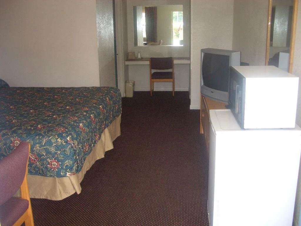 Relax Inn Benton