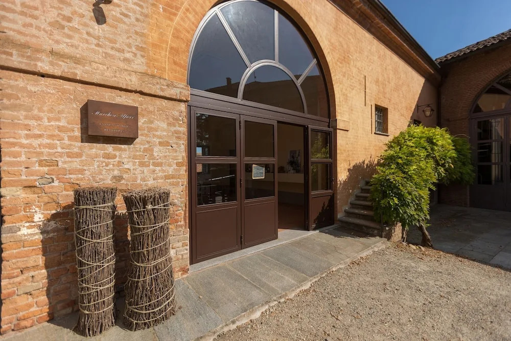 Marchesi Alfieri - Cantine e Ospitalità
