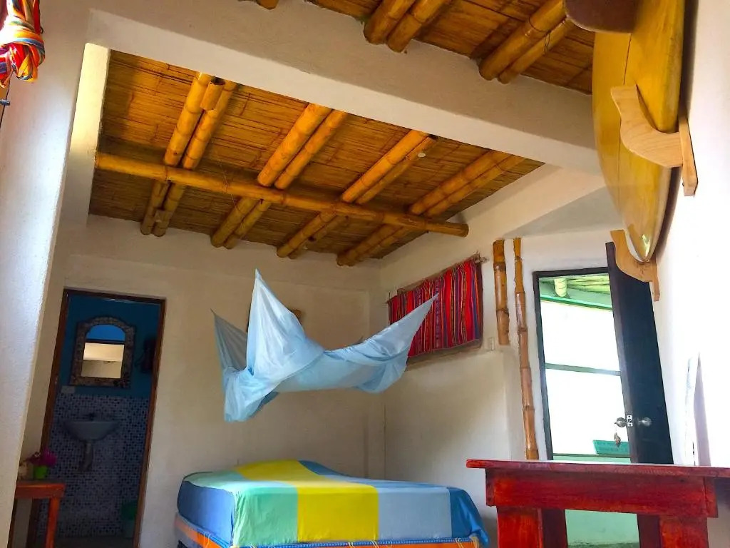 Hostal Puerto Engabao "El Surf Shelter"